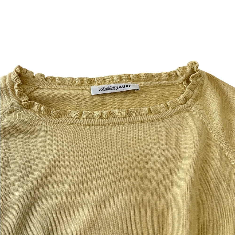 Light Yellow Ruffled Hem Knit Silk Top - Picture 3 of 7